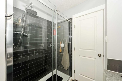 5102 54 Avenue, Camrose, AB - Indoor