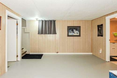5102 54 Avenue, Camrose, AB - Indoor Photo Showing Other Room