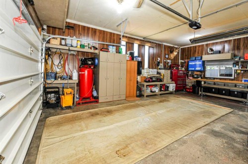 5102 54 Avenue, Camrose, AB - Indoor Photo Showing Garage
