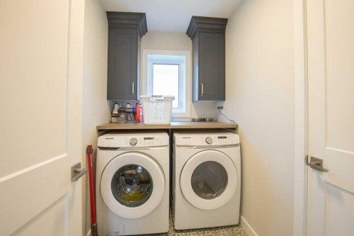 4185 Ryders Ridge Boulevard, Sylvan Lake, AB - Indoor Photo Showing Laundry Room