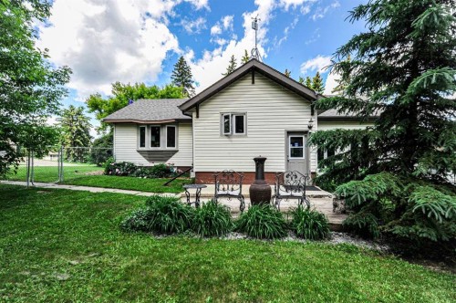 204 Birkett Street, Bittern Lake, AB - Outdoor