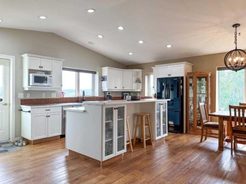 38221 Range Road 242, Rural Lacombe County, AB 