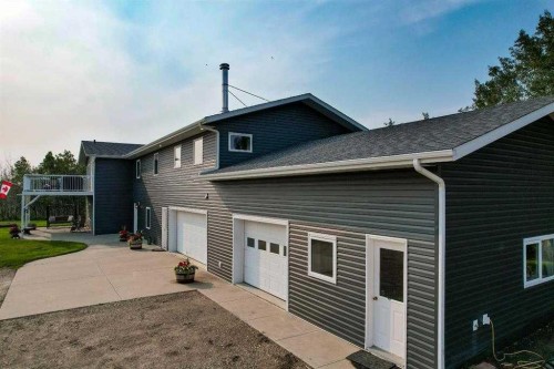 38221 Range Road 242, Rural Lacombe County, AB 