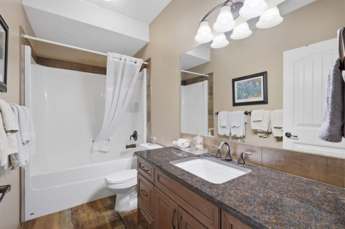 8 Laurel Close, Sylvan Lake, AB 