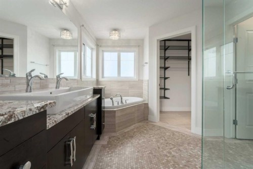 1 Cole Way, Sylvan Lake, AB 