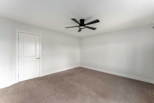 1 Cole Way, Sylvan Lake, AB 