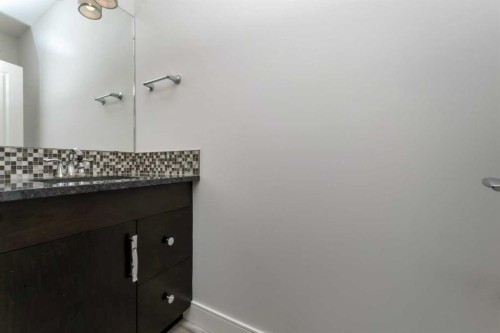 1 Cole Way, Sylvan Lake, AB 