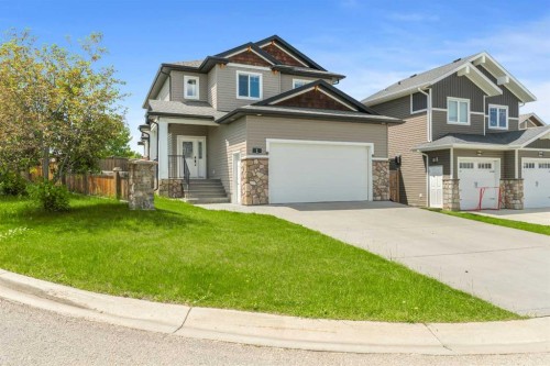 1 Cole Way, Sylvan Lake, AB 