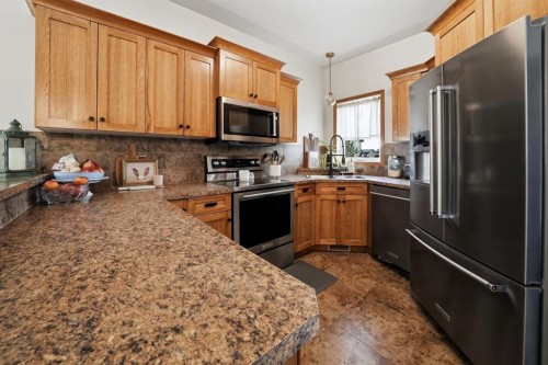 48 Vickers Close, Red Deer, AB 