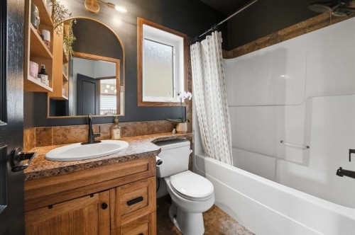 48 Vickers Close, Red Deer, AB 