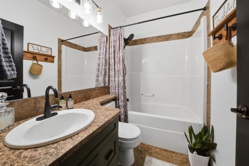 48 Vickers Close, Red Deer, AB 