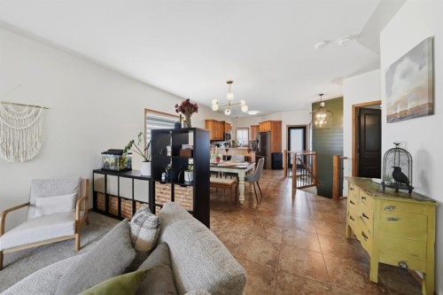 48 Vickers Close, Red Deer, AB 