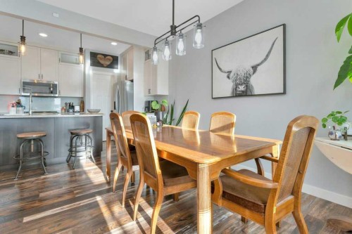 14 Mckay Boulevard, Blackfalds, AB - Indoor Photo Showing Dining Room