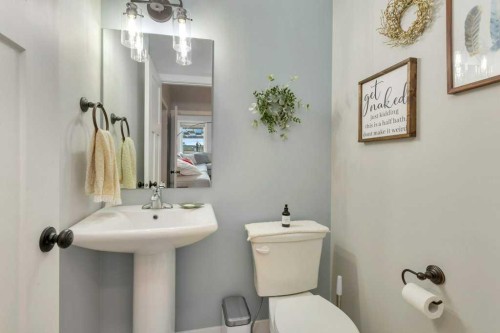 14 Mckay Boulevard, Blackfalds, AB - Indoor Photo Showing Bathroom