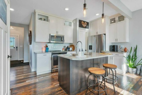 14 Mckay Boulevard, Blackfalds, AB - Indoor Photo Showing Kitchen With Upgraded Kitchen