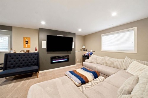 262 Viscount Drive, Red Deer, AB 