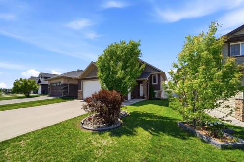 262 Viscount Drive, Red Deer, AB 