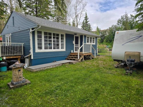 356-28126 Township Road 411  Rural Lacombe County, AB T4L 2N3