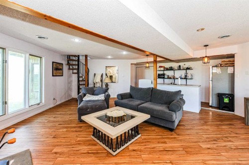 48012 195 Range, Rural Camrose County, AB - Indoor Photo Showing Living Room