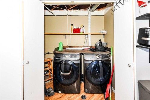 48012 195 Range, Rural Camrose County, AB - Indoor Photo Showing Laundry Room