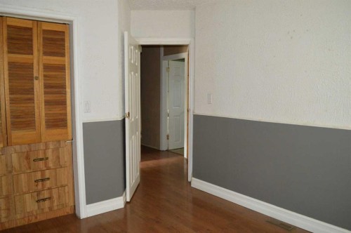 5259 51 Street, Lacombe, AB 