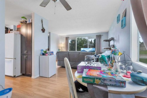 32 Otterbury Avenue, Red Deer, AB 