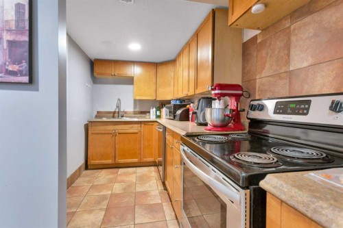 32 Otterbury Avenue, Red Deer, AB 