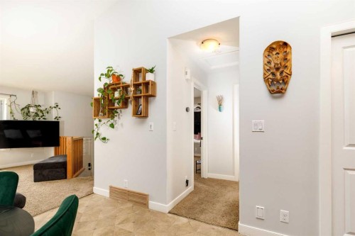 249 Kingston Drive, Red Deer, AB 