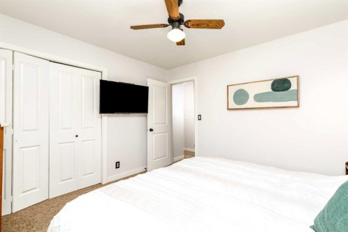 249 Kingston Drive, Red Deer, AB 