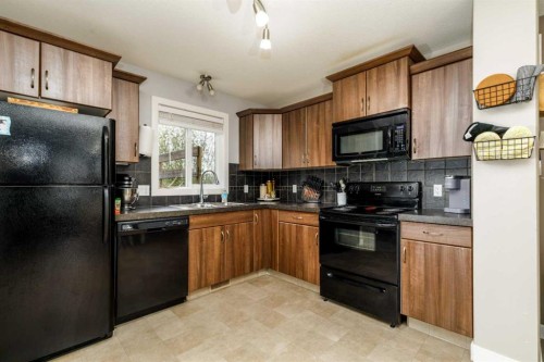 92 Bowman Circle, Sylvan Lake, AB 