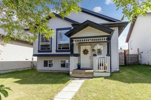 49 Wildrose Drive  Sylvan Lake, AB T4S 2K8