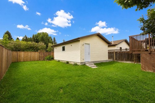 37 Rupert Crescent, Red Deer, AB 