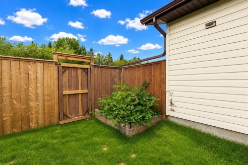 37 Rupert Crescent, Red Deer, AB 