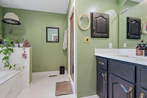 50 Rogers Crescent, Red Deer, AB 