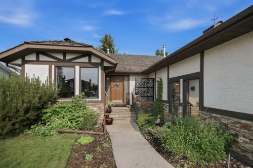 50 Rogers Crescent, Red Deer, AB 