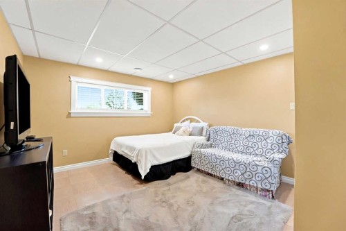 60 Brown Close, Red Deer, AB 