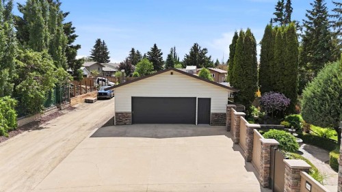 60 Brown Close, Red Deer, AB 