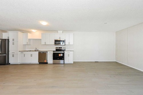 #77-4802 54 Avenue, Camrose, AB 