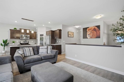 98 Livingston Close, Red Deer, AB 