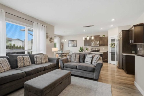 98 Livingston Close, Red Deer, AB 
