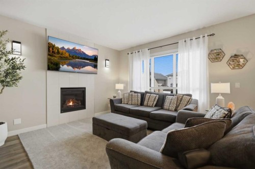 98 Livingston Close, Red Deer, AB 