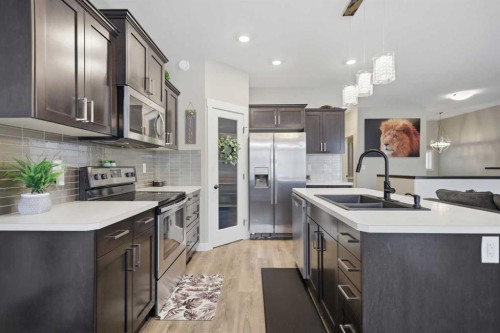 98 Livingston Close, Red Deer, AB 