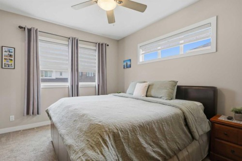98 Livingston Close, Red Deer, AB 
