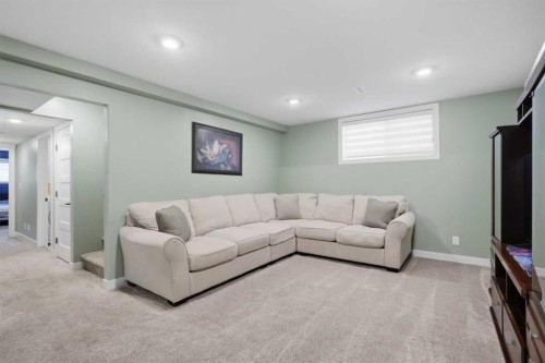 98 Livingston Close, Red Deer, AB 
