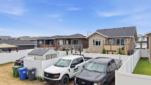 98 Livingston Close, Red Deer, AB 