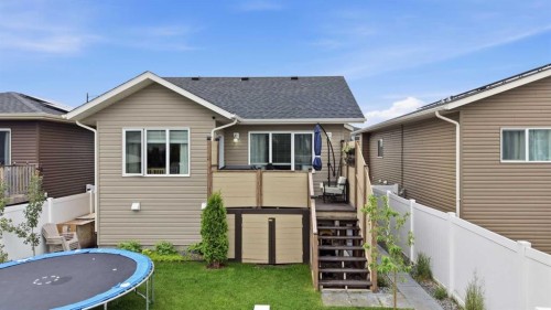 98 Livingston Close, Red Deer, AB 