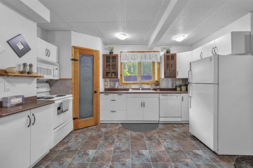 39-39233 Range Road 271, Red Deer, AB 