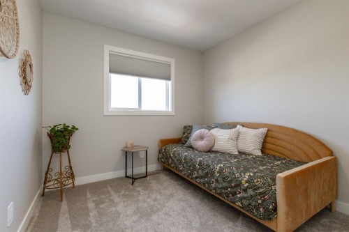 250 Halifax Close, Penhold, AB 