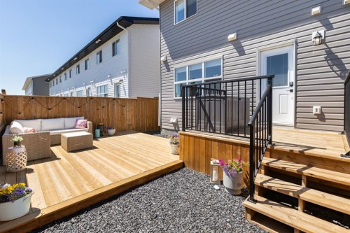 250 Halifax Close, Penhold, AB 