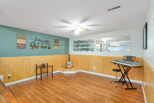 5108 49 Street, Clive, AB - Indoor Photo Showing Other Room
